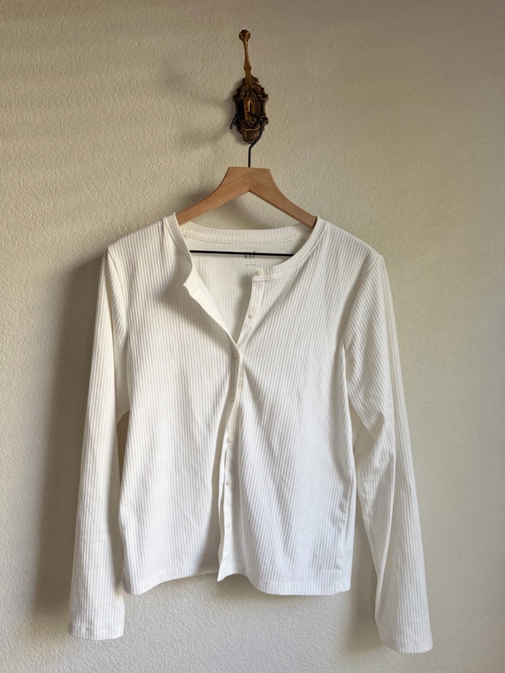 GAP White Ribbed Button-Front Long Sleeve Top
